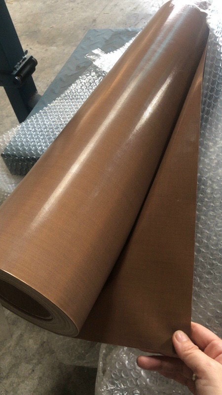 Vải Teflon ( PTFE ) Chịu Nhiệt Dùng làm tấm lót trong lò nướng.