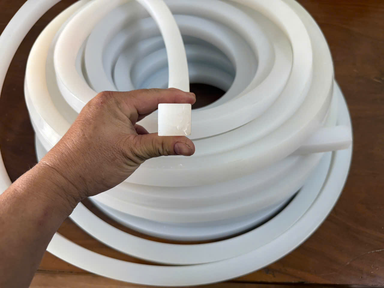 Dây Silicon Vuông Đặc 15x15, 20x20mm Tại TPHCM, Đồng Nai.