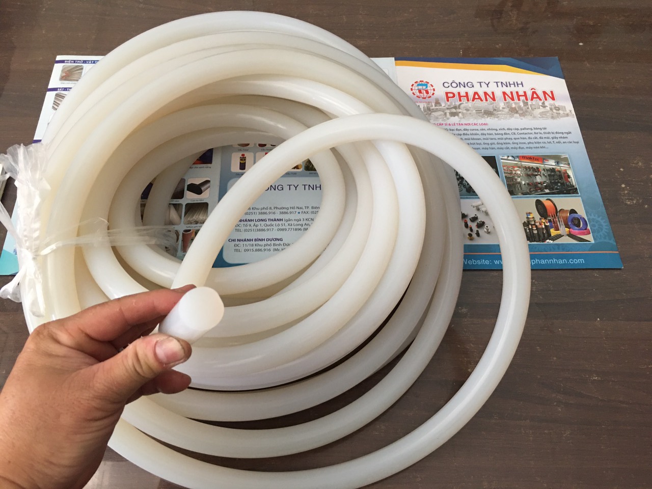Dây Silicon Tròn Đặc Phi 10mm Tại TPHCM, Đồng Nai.