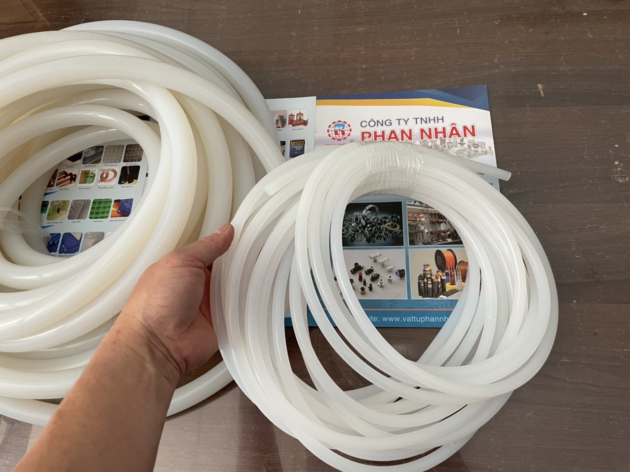 Dây Silicon Tròn Đặc Phi 8mm, 10mm, 12mm Tại TPHCM, Đồng Nai.
