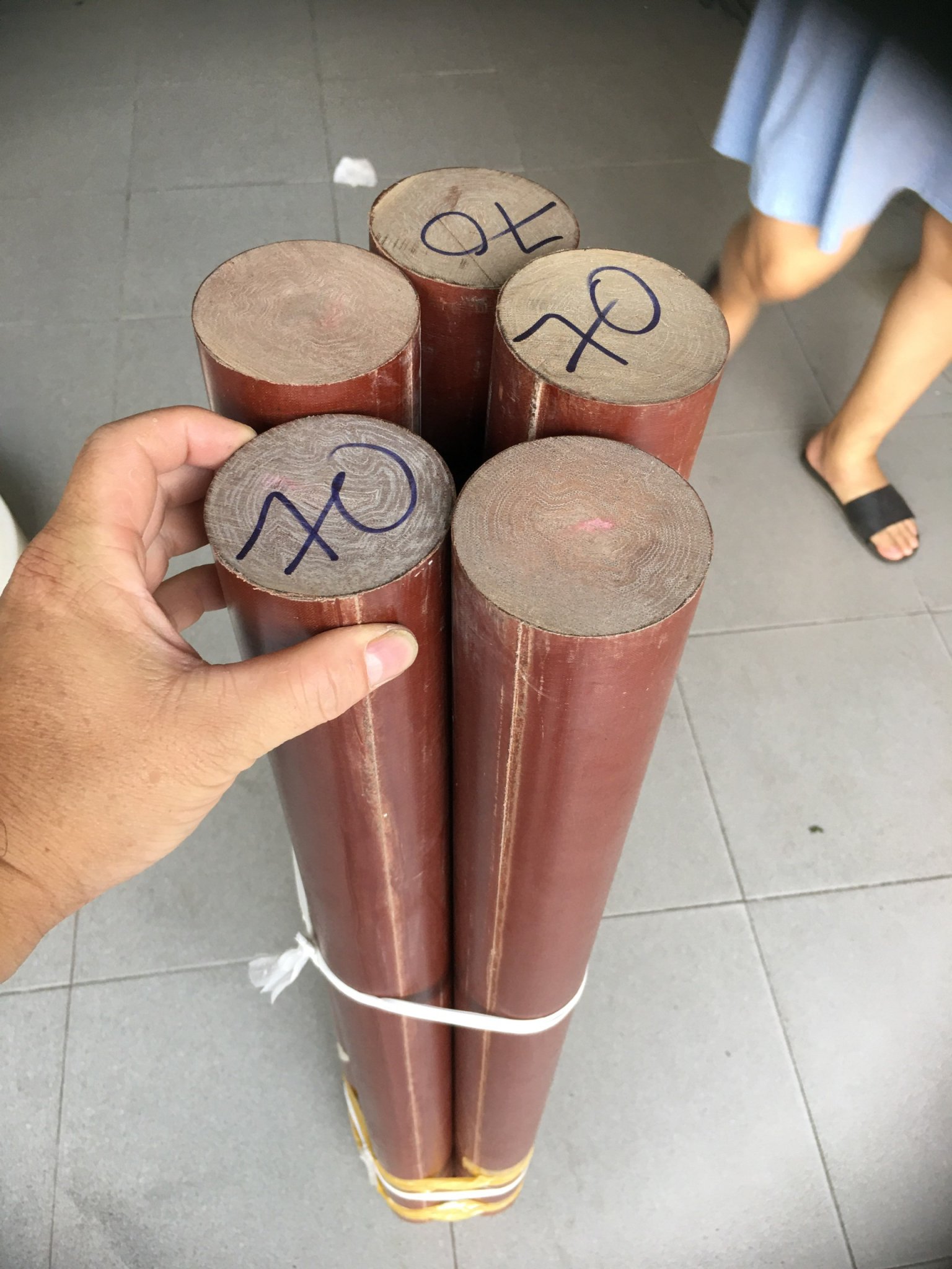 PHÍP BỐ VẢI CÂY TRÒN ĐẶC PHI 70MM TẠI PHAN NHÂN.