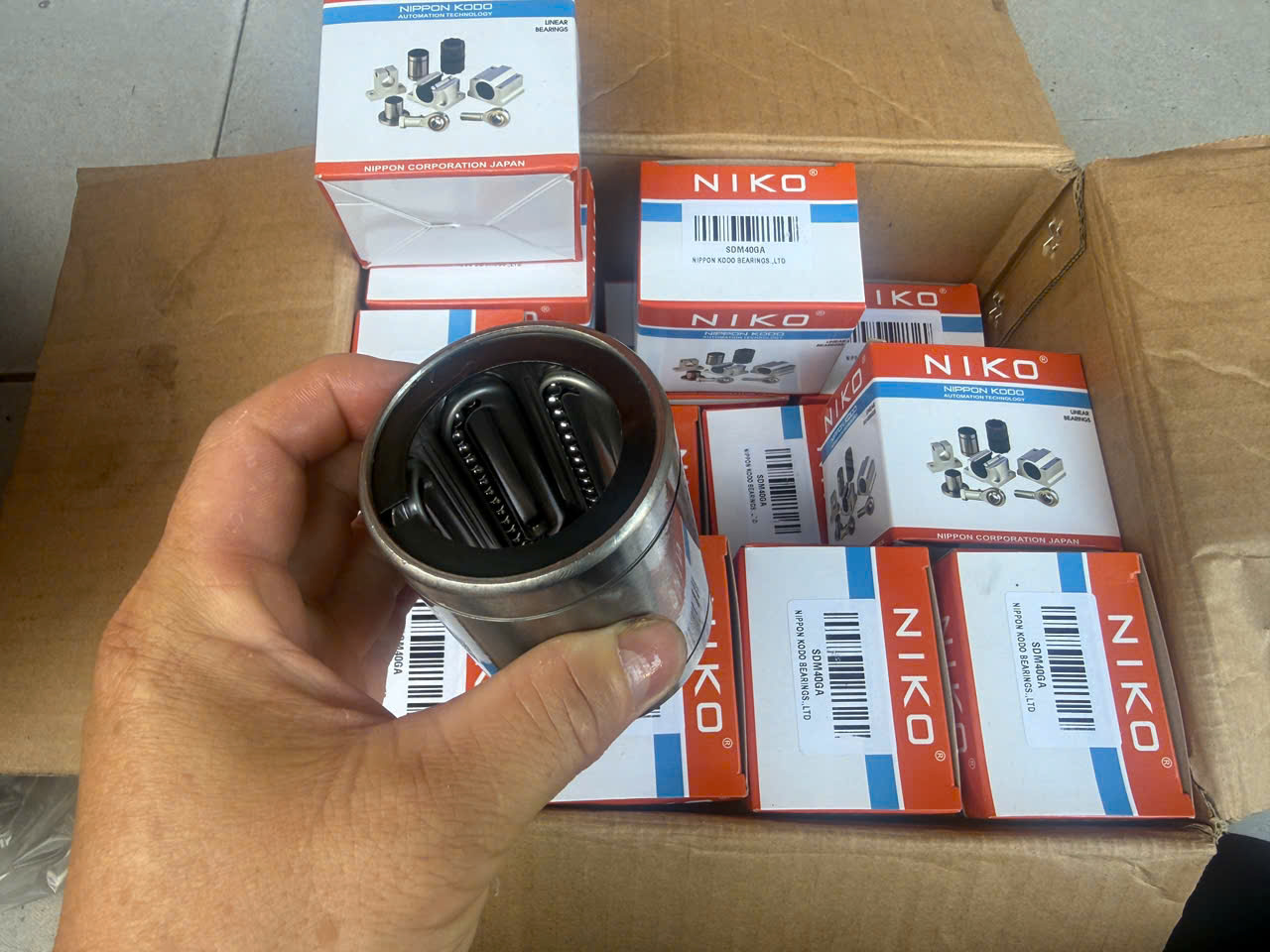 VÒNG BI TRƯỢT TRÒN SDM40GA NIKO CHÍNH HÃNG.