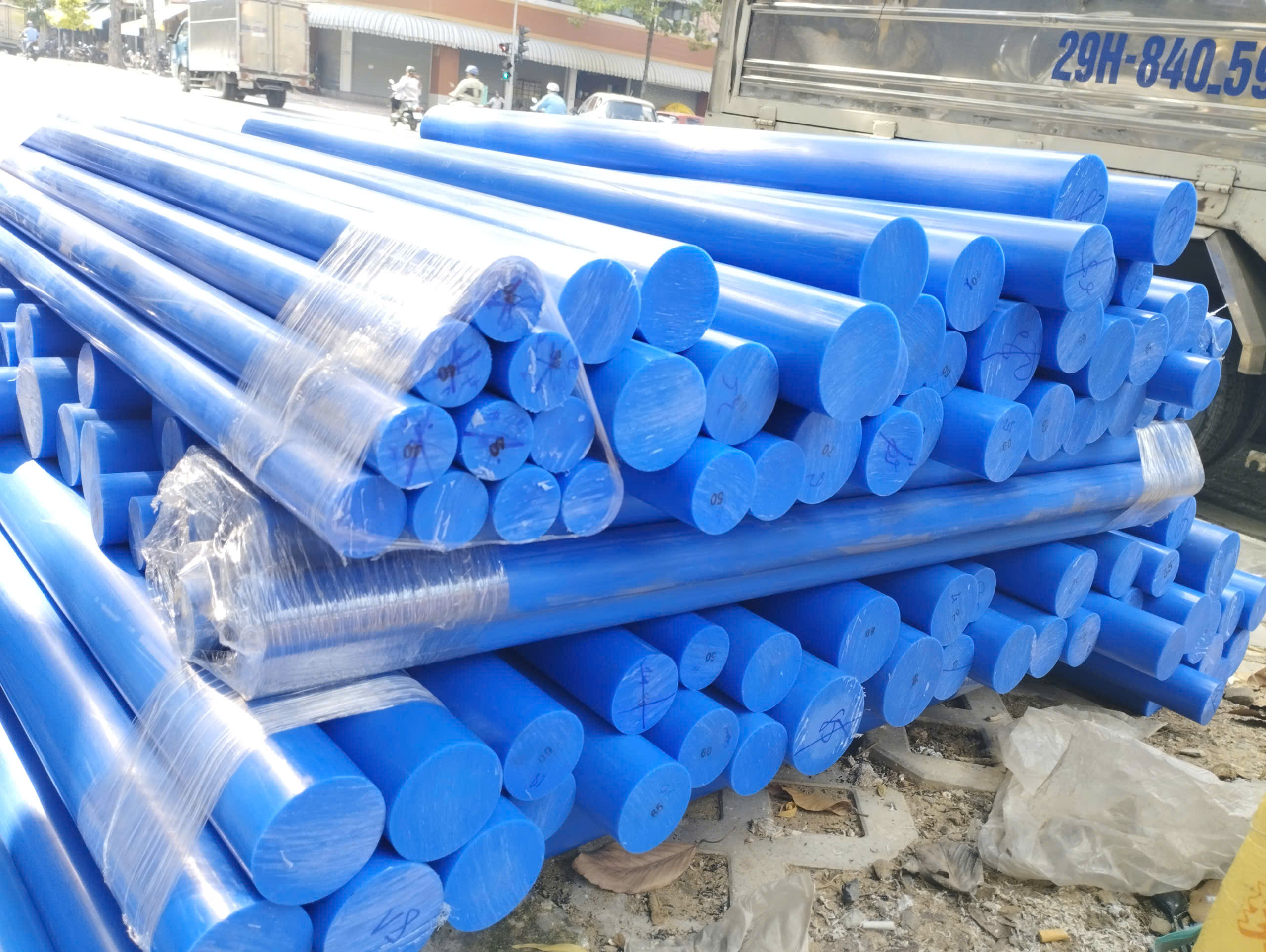 Nhựa MC Nylon Cây Tròn Đặc - Nhựa Tròn Gia Công Bánh Nhông.