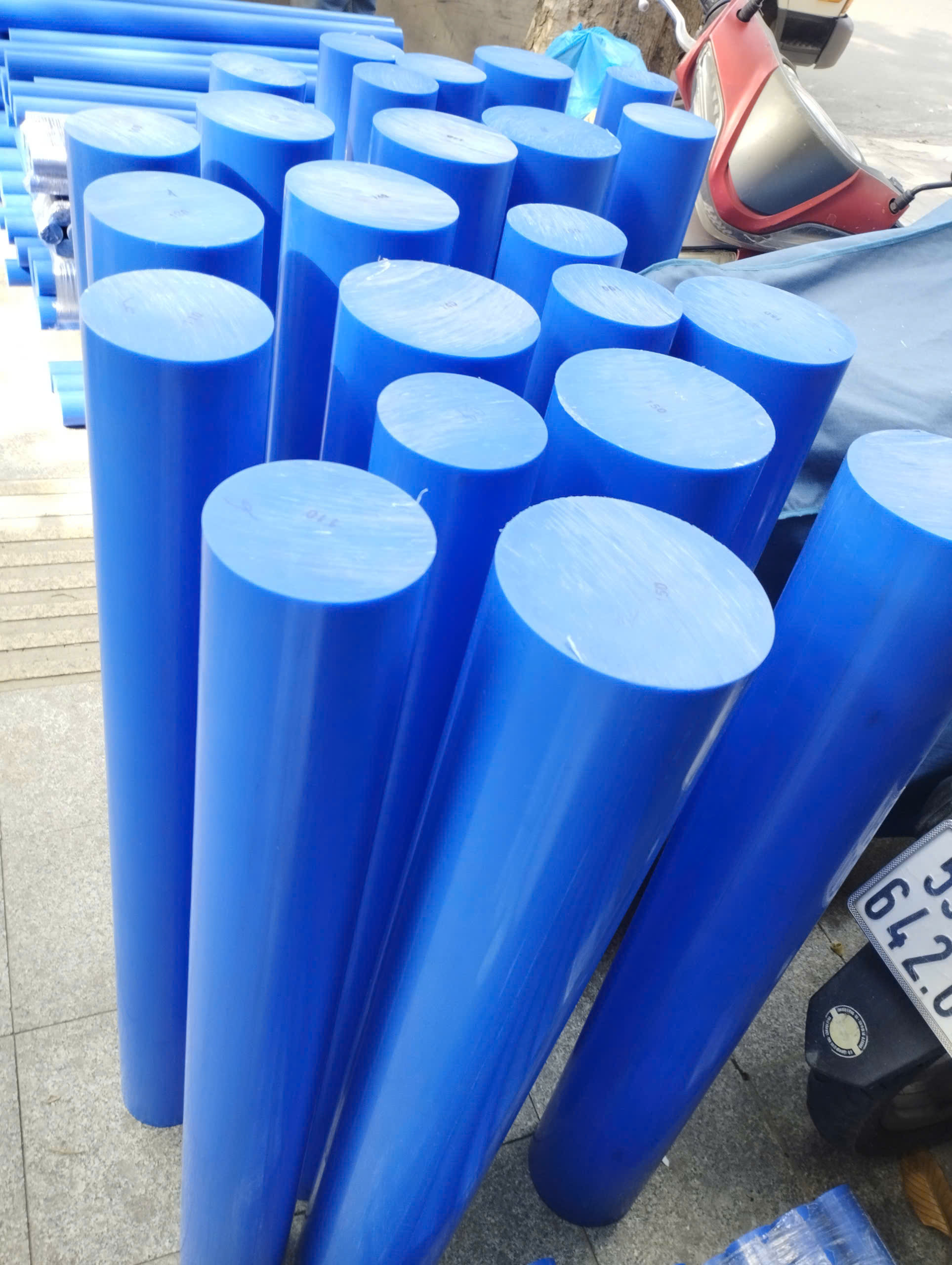 CÂY NHỰA MC TRÒN ĐẶC PHI 100MM, 110MM HÀN QUỐC.