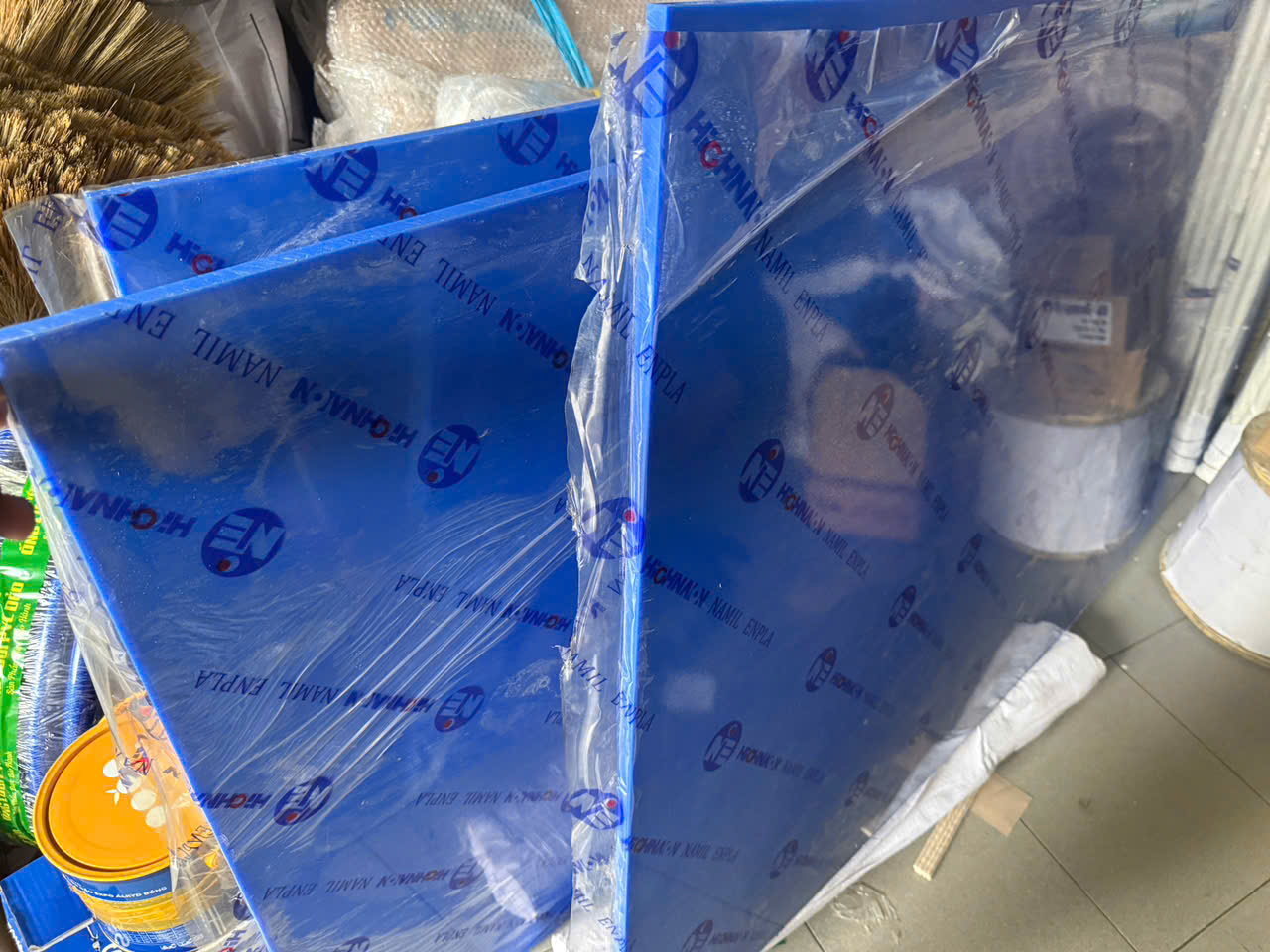 Tấm Nhựa MC Đặc Ruột Hàn Quốc Màu Xanh dày 10mm.